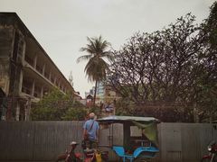 -吐斯廉屠杀博物馆