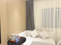 -雲宜贵宾舍酒店(深圳龙东地铁站店)