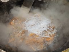 -锅老头海鲜铁锅炖