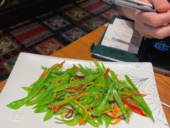 五彩花菇荷兰豆-云海肴·汽锅鸡·云南菜(天山百盛优客店)