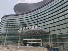 -上海跨国采购会展中心