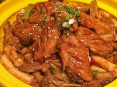-多嘴超级肉蟹煲(欧亚卖场店)