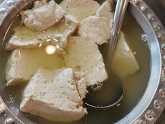 -石磨豆花家常菜·牦牛排土火锅