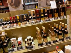 -文艺复兴百货(米兰大教堂广场店)