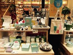 -猫的天空之城概念书店(杭州南宋御街店)