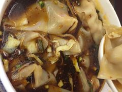 红汤辣馄饨-笑来喜馄饨小笼工坊店(湖滨街店)