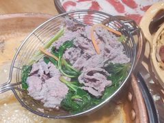 -洱火云南酸菜牛肉火锅(石景山当代商城店)