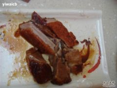 乳猪拼烧鹅（吃了大半）-太兴烧味餐厅(东荟城店)
