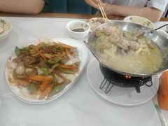 -一口猪海鲜浑锅·东北家常菜