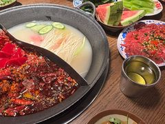 -萍姐火锅·公路夜市(武汉首店)