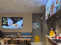 -小杨生煎(浦江欢乐颂店)