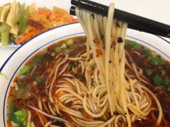 -陆元丰·兰州纯汤牛肉面(自强西路店)