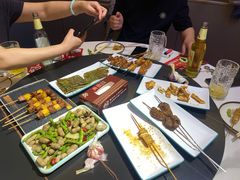 -小董哥烤串·爆汁大油边(故宫店)