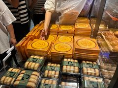 -胖东来生活广场(健康路店)