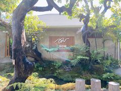 -Chom Cafe and Restaurant