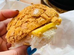 鲜油菠萝包-洪記餅店(虹泉路店)