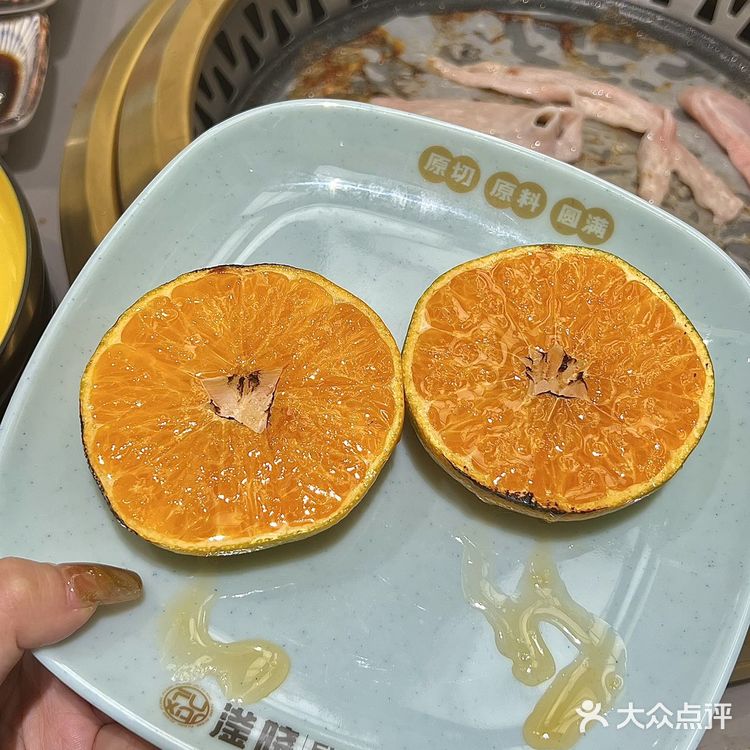 CBD附近的超豪华自助餐｜吃到扶墙出！