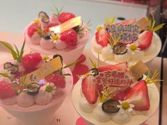 -花花卷卷·鲜食蛋糕(泉屋店)