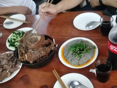 麻豆腐-宝瑞门钉肉饼店
