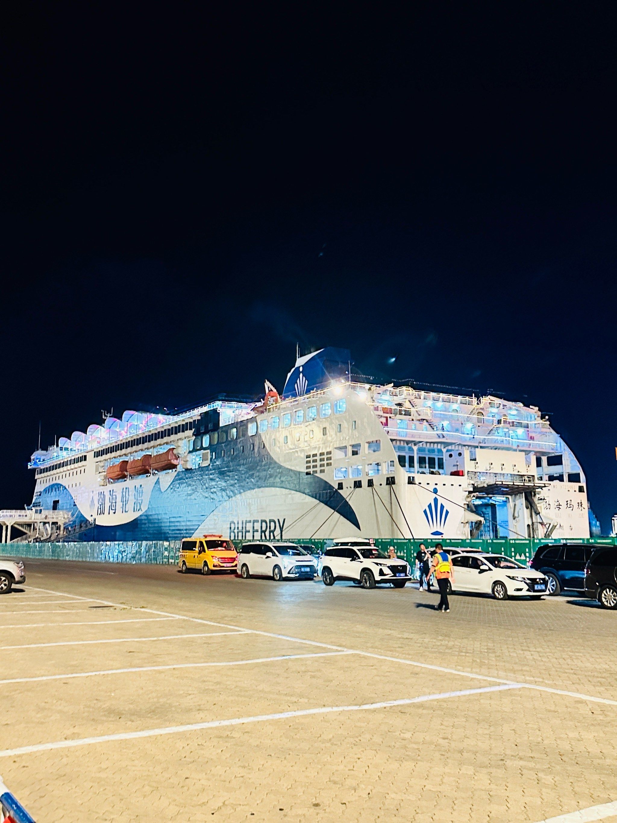 海上漂,心飞扬