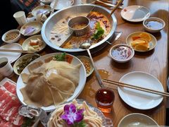 -佬土鹅肠火锅(中建大观店)