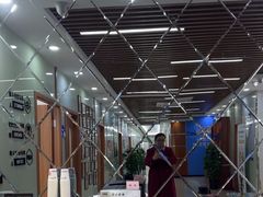 -茂菊口腔连锁(浦东南路店)