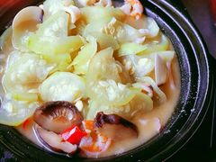 -东方之猪四更烤乳猪(金垦总店)
