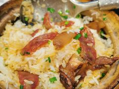 腊肉煲仔饭-周锦记广式餐厅