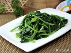 -房县土本味土鸡汤特色餐厅(沌口店)