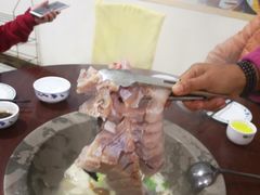 -姚记抚仙湖石锅鱼庄