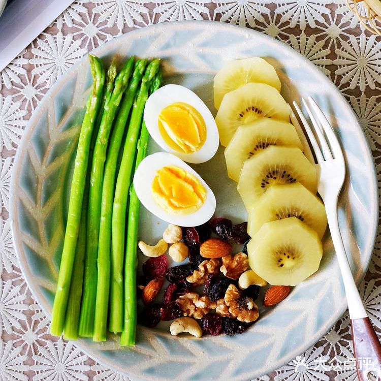 我真的是个活脱脱的面包精hhh