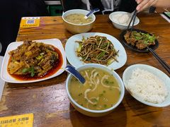 -朱大嘴肥肠血旺(福字街店)