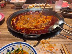 -旧街市鲜货老火锅(大光路店)