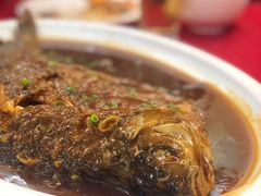 农家烧千岛湖鳊鱼-兴兴·海派本帮菜
