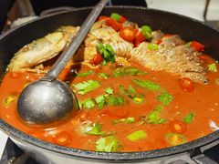 国道烧鱼-鄱阳湖·江西小炒·瓦罐煨汤(五道口店)