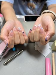 -小黑瓶美甲美睫