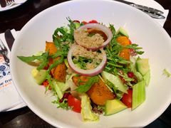 牛油果牛柳藜麦沙拉-bluefrog蓝蛙(皇庭广场店)