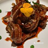 第一次来总体感觉可以！菜品摆盘还算精致，辣酒浸花螺感