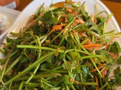 生拌水芹菜-海兰江石锅饭(水上店)