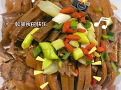 -墨脱石锅椰子鸡•香草鸭•东山羊(大东海店)