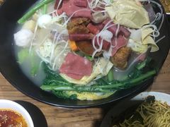 -万记麻辣烫国展总店