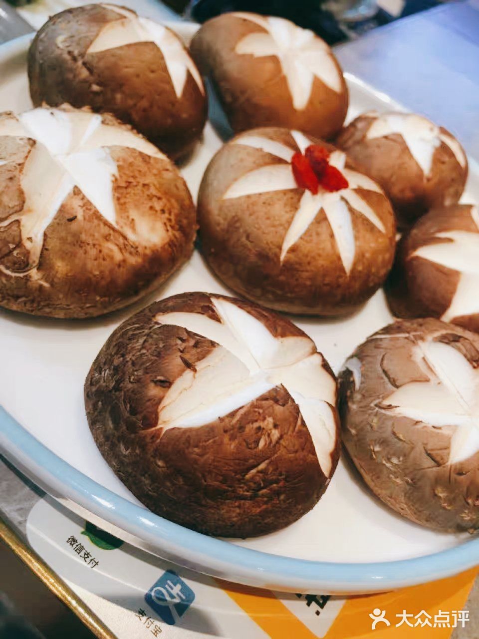 很爽口,上几秒就熟了,分量很足,好吃美味