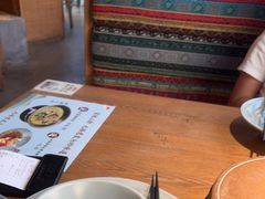 -蜜桃餐厅·伴山(湖滨商业街店)