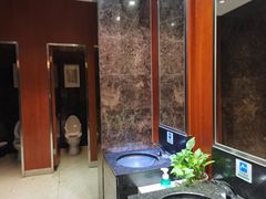 -爱时特套房酒店(会展中心远洋城店)