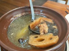 莲藕排骨煨汤-民间瓦缸煨汤館(嵩山路店)