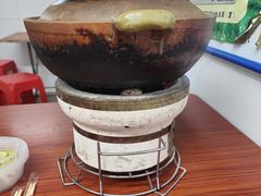-威邵鸡煲(西华路总店)