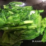 猫猫猫儿家的，清炒蒜香莴笋呢！
