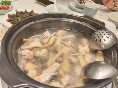 -东椰·海南椰子鸡火锅(朝阳门店)