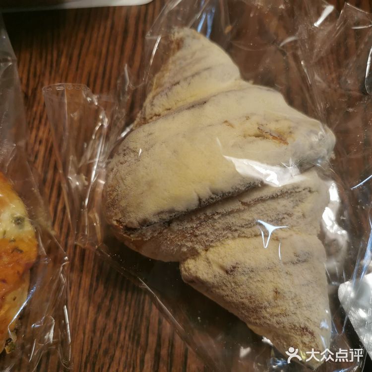 听说这家店坚持自己做面团，不用工厂面团
