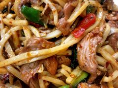 酸笋炒牛肉-红鼻子桂林米粉(金唐新光界店)